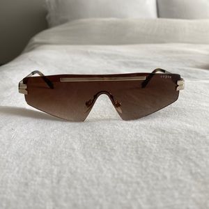 VOGUE Sunglasses